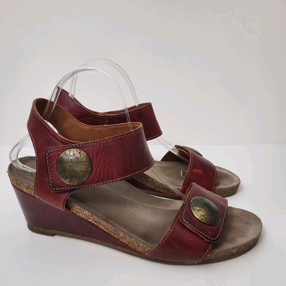 TAOS Carousel 2 Red Leather Wedge Sandals Shoes Womens EU 41 US 10 10.5 Comfort - Picture 1 of 9